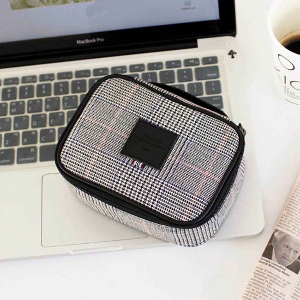 Indigo The Basic Canvas Check Pattern Travel Pouc… - image 7